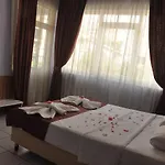 فندق ريسيتاليا ألانيا