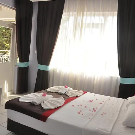 酒店 锐斯塔亚酒店 2*